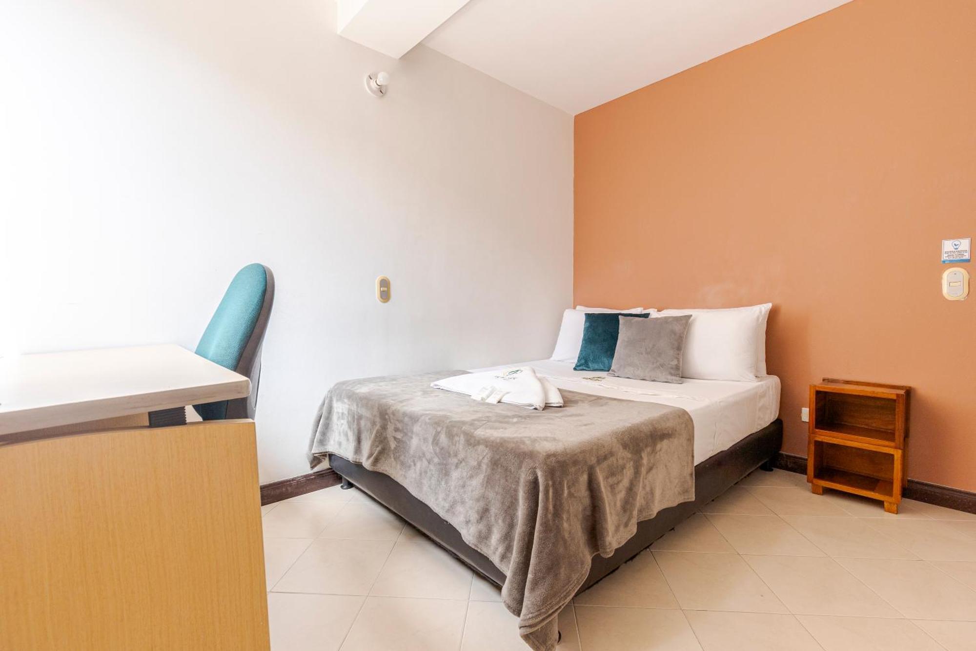 Poblado Guest House Medellin Bilik gambar